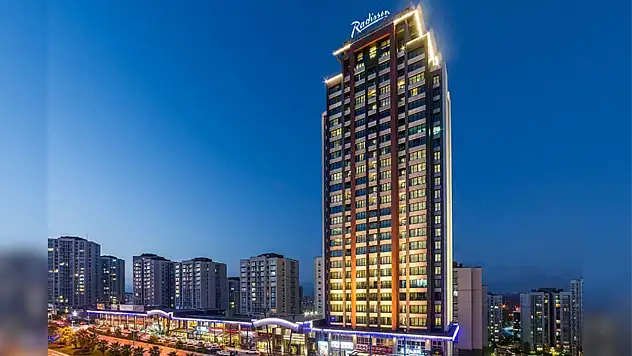 Kayserili ünlü iş adamının şirketi lüks oteli daire daire satacak!