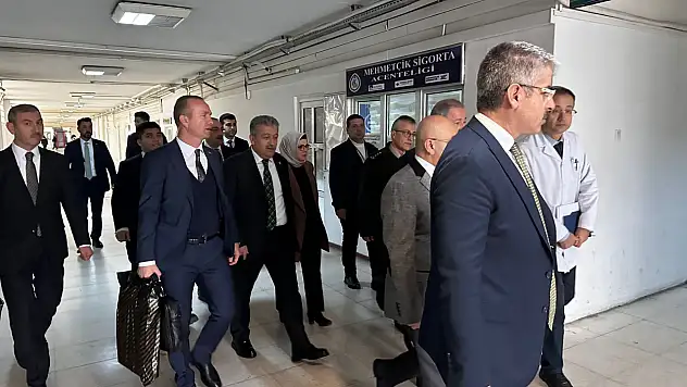 Kayserili vekillerden o askere ziyaret