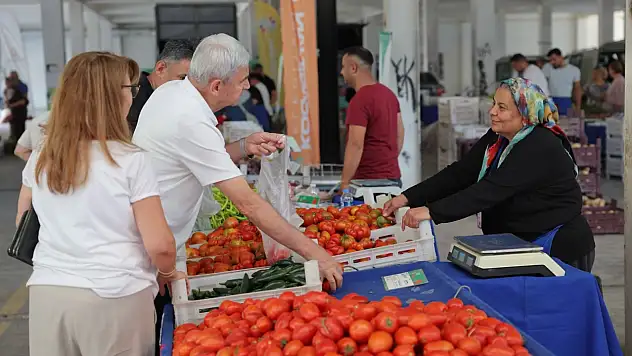 Kayserililer akın etti! Yüzde Yüz ekolojik pazar açıldı