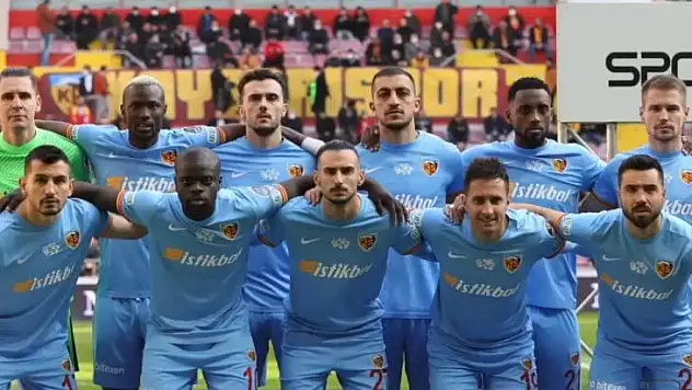 Kayserispor ilk yarıda 85 kez oyuncu değiştirdi