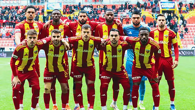 Kayserispor Başakşehir maçında ilk yarı sona erdi