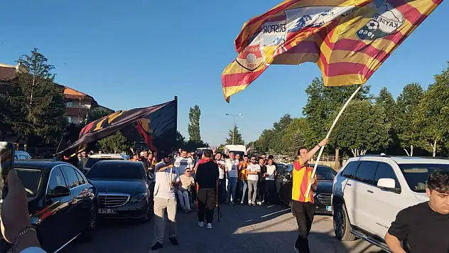Kayserispor'da 60. yıl gururu: Taraftarlardan unutulmaz coşku