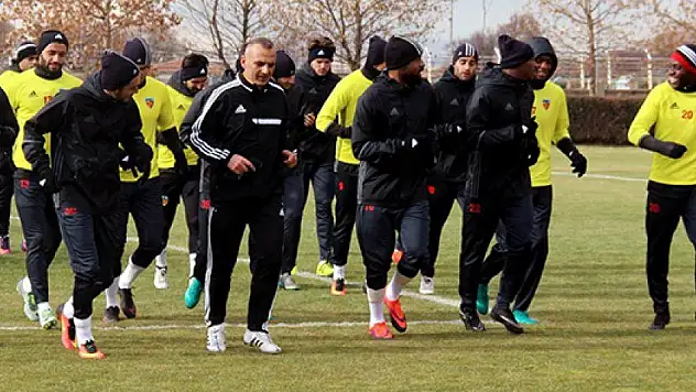 Kayserispor'da Atiker Konyaspor maçı hazırlıkları sürüyor