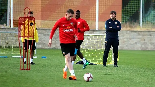 Kayserispor'da Beşiktaş mesaisi sürüyor
