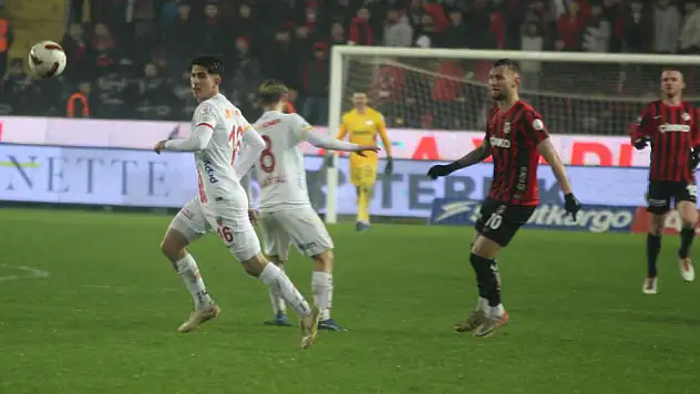 Kayserispor'da bir ilk daha - Yahyalı'dan bir yıldız daha doğuyor