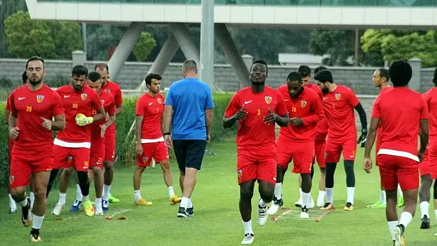 Kayserispor'da Galatasaray maçına hazırlanıyor