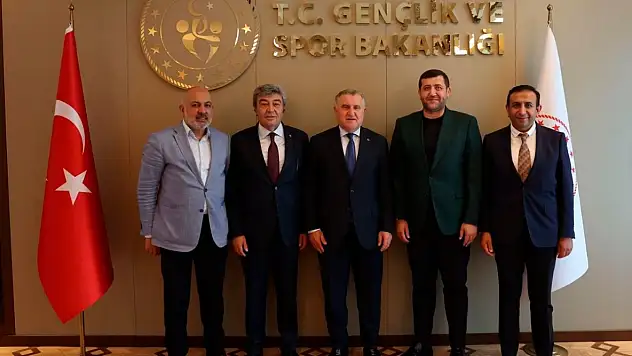 Kayserispor'da kritik Ankara temasları! Masada yeni sezon vardı