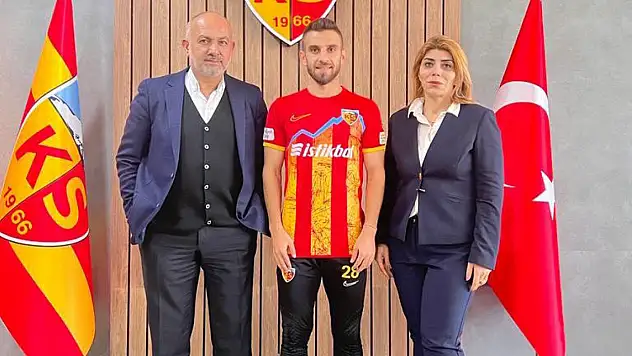 Kayserispor'da Ramazan Civelek devam dedi