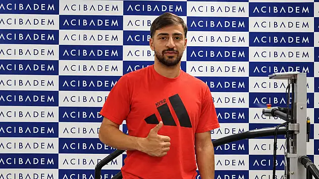Kayserispor'da son dakika vedası: 1 yıllık imzayı attı