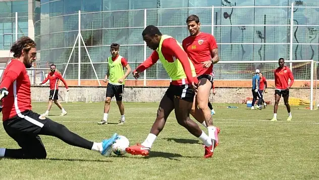 Kayserispor'da testler negatif çıktı