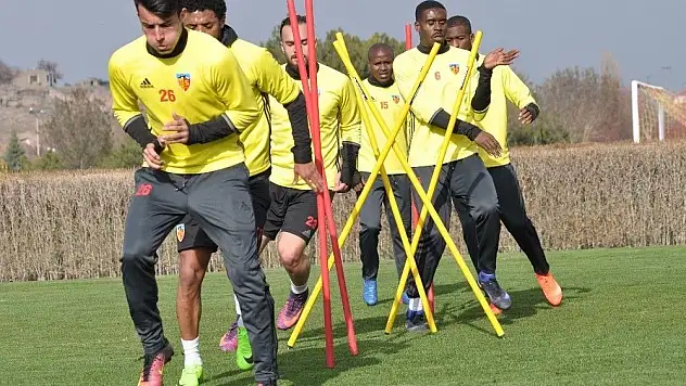 Kayserispor'da 1 yenilgi 4 kayıp!