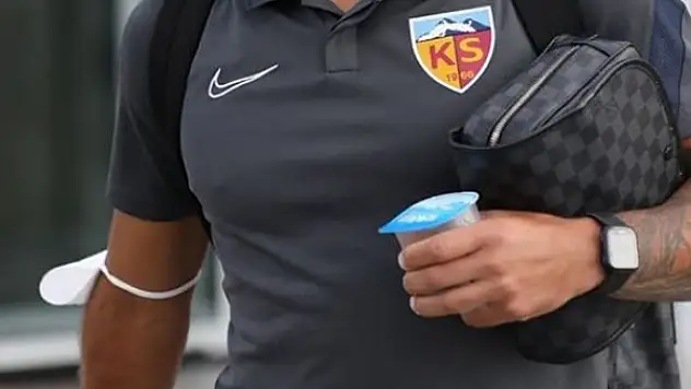 Kayserispor'dan ayrılma sebebini açıkladı