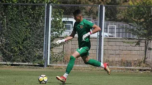 Kayserispor'dan Doğan Alemdar ve Nurettin Korkmaz kadroya çağrıldı