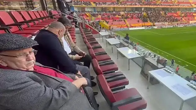 Kayserispor eski başkanlarından 'Kebapçı Hilmi' statta