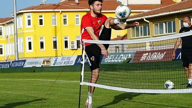 Kayserispor 3 futbolcuyu kiralık verdi