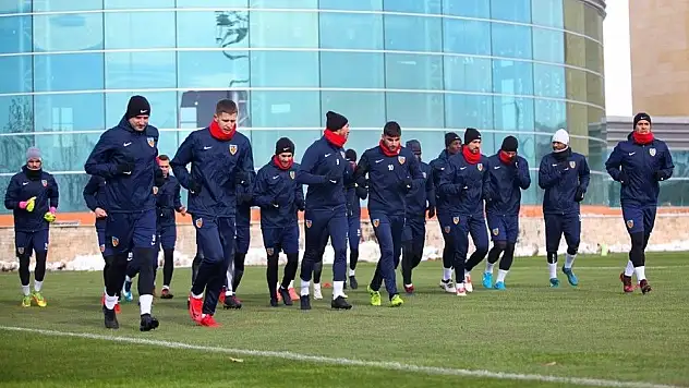 Kayserispor Galatasaray'a bileniyor