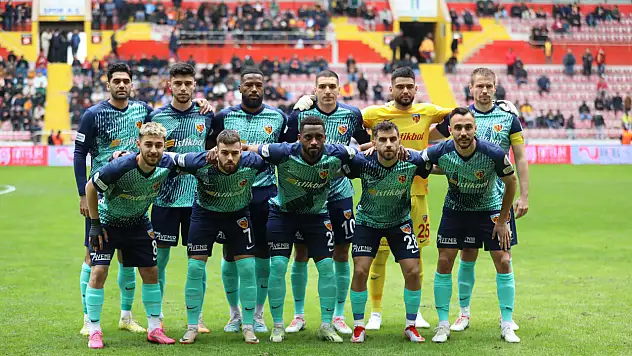 Kayserispor- Hatayspor maçında ilk yarı bitti!