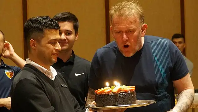 Kayserispor kampında sürpriz doğum günü