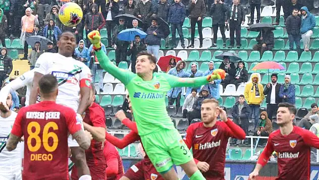 Kayserispor sadece 4 maçta gol yemedi