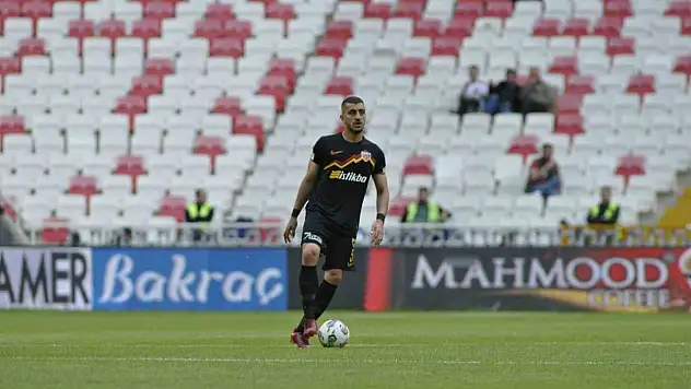 Kayserispor Majid Hosseini ile yeniden anlaştı!