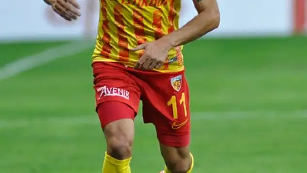 Kayserispor o futbolcu ile uzatma imzaladı
