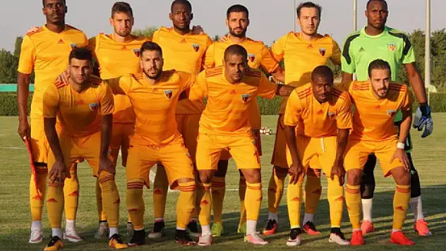 Kayserispor provalara başladı