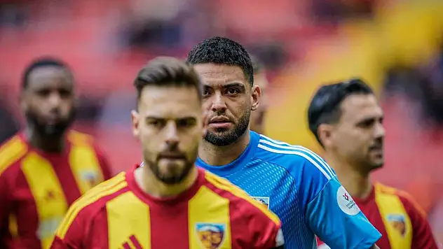 Bilal Bayazıt eleştiri yağmuruna tutuldu
