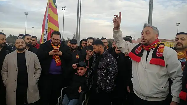 Kayserispor taraftarı tesiste buluştu!