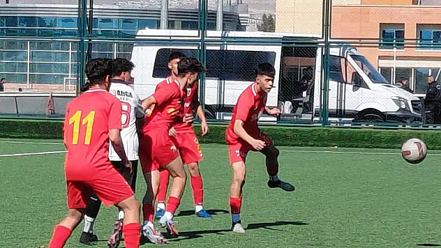 Kayserispor U-16 sahasında Çorum FK'ya yenildi!