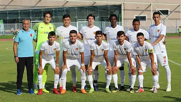 Kayserispor U19 dolu dizgin
