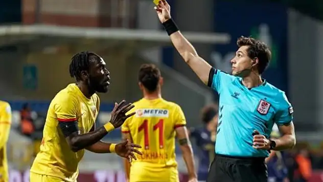 Kayserispor'un 4. kırmızı kartı