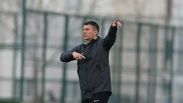 Kayserispor'un eski Hocası Sergej Jakirovic ile ilgili maddi açıklama!