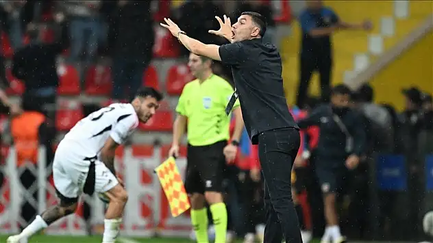 Kayserispor'un eski teknik direktörü Süper Lig ekibi ile anlaştı!