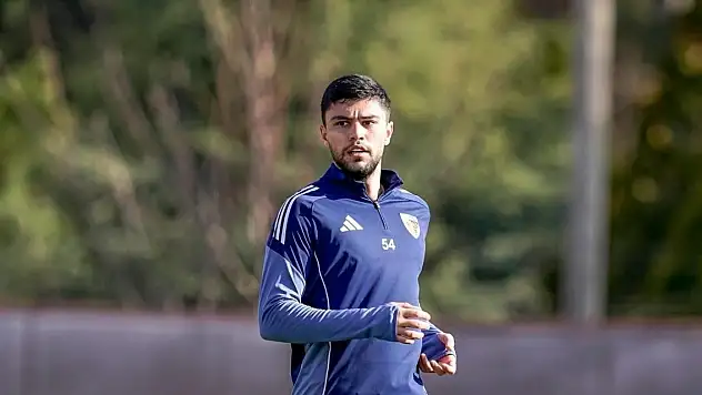 Kayserisporlu defans oyuncusu Sakaryaspor'a kiralandı