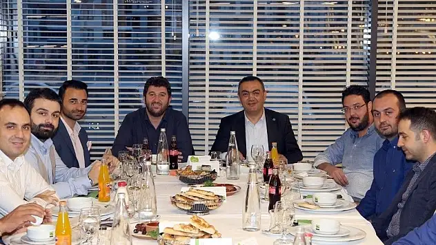 KAYSO Başkanı Büyüksimitci genç girişimcilerle bir araya geldi