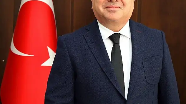 KAYÜ Rektörü Karamustafa'dan '23 Nisan Ulusal Egemenlik ve Çocuk Bayramı' Mesajı