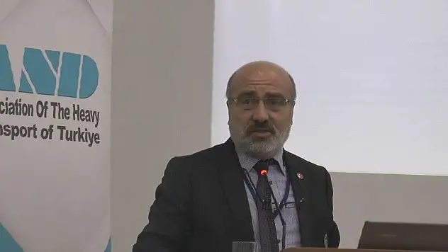 KAYÜ Rektörü Kurtuluş Karamustafa:'Sektörle iç içe bir üniversiteyiz'