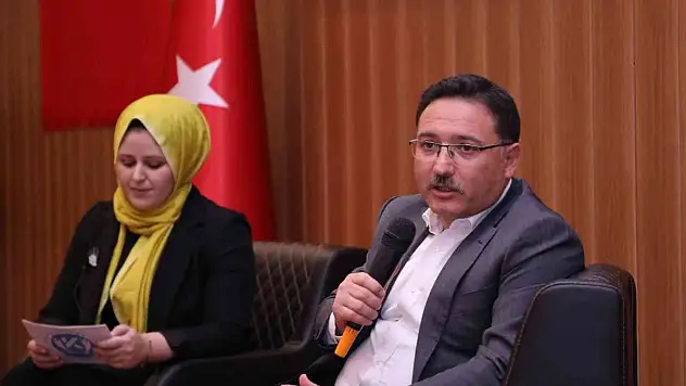 Vali, öğrencilerle buluştu...