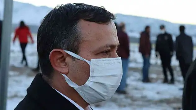 Rektörü ağlatan an!