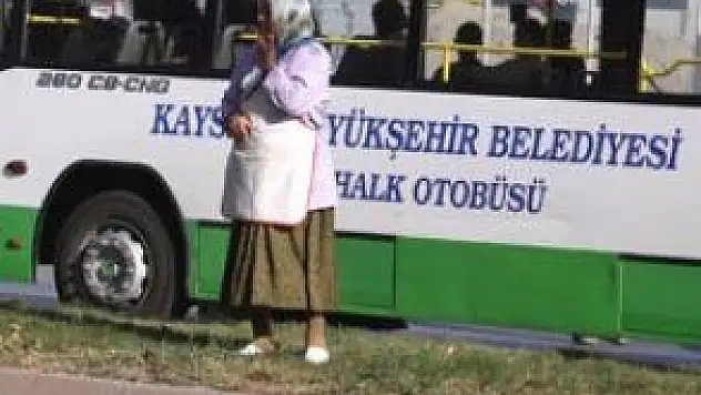 KAZADA ÖLEN İŞ ARKADAŞINI TERLİKLERİNDEN TANIDI