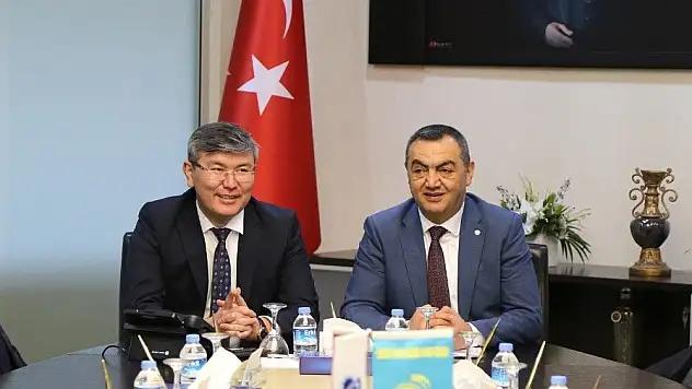 Kazak Büyükelçi'den KAYSO'ya Ziyaret