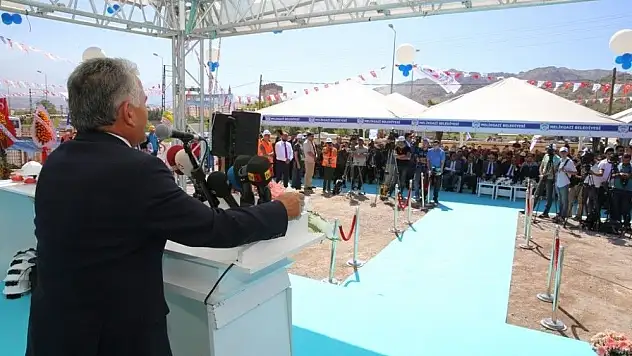 Kazım Karabekir'de 392 konutun temeli atıldı