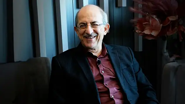 Kemal Tekden sordu, 'İnsan hiç sevdiğine tükürür mü?'