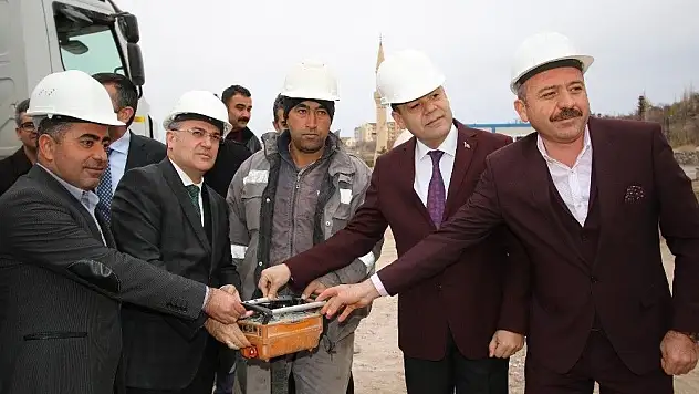 Kentsel dönüşümde yeni konutların temeli atıldı