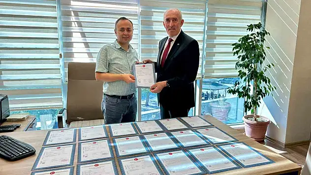 Şeyhi Odakır'dan esnafa tapu müjdesi