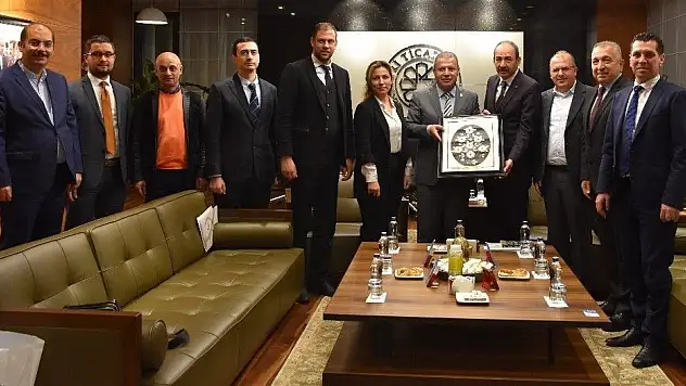 Kıbrıs Türk Sanayi Odası'ndan Kayseri Ticaret Odası'na Ziyaret
