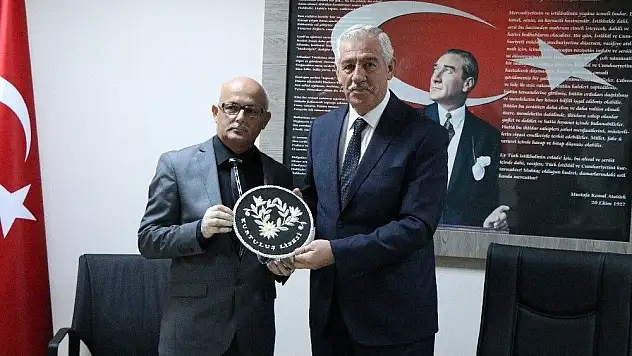Kıbrıslı öğretmen ve öğrencilerden Elmalı'ya ziyaret