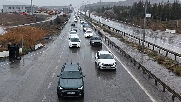 'Kilit Kavşak'ta yoğun trafik