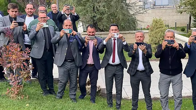 Kim bilir neler çektiniz neler! Kayseri'den Ankara'ya gittiler, birbirleriyle yarıştılar