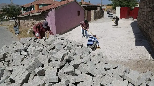 Develi'de parke çalışmaları sürüyor